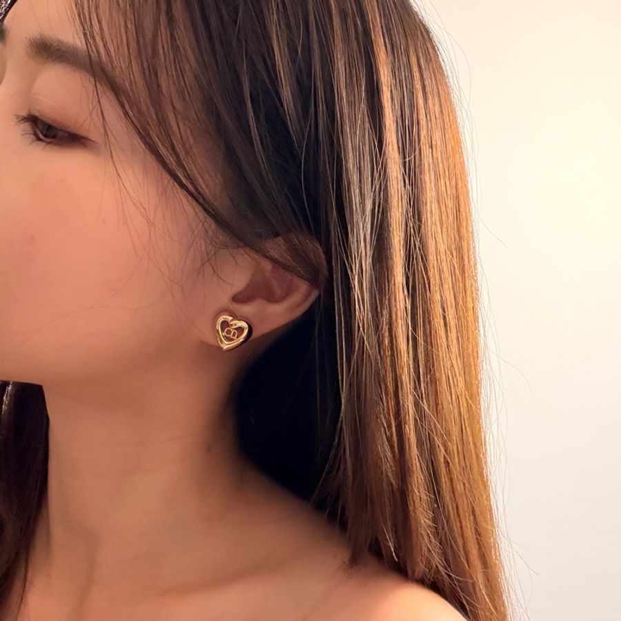 Christian Dior 鍍金心形耳夾 迪奧 DIOR字母 耳環 無耳洞耳環-0