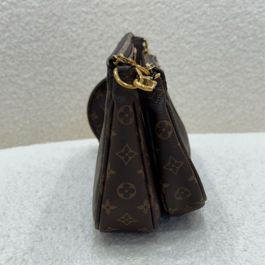 LV 不敗款綠肩帶五合一-2