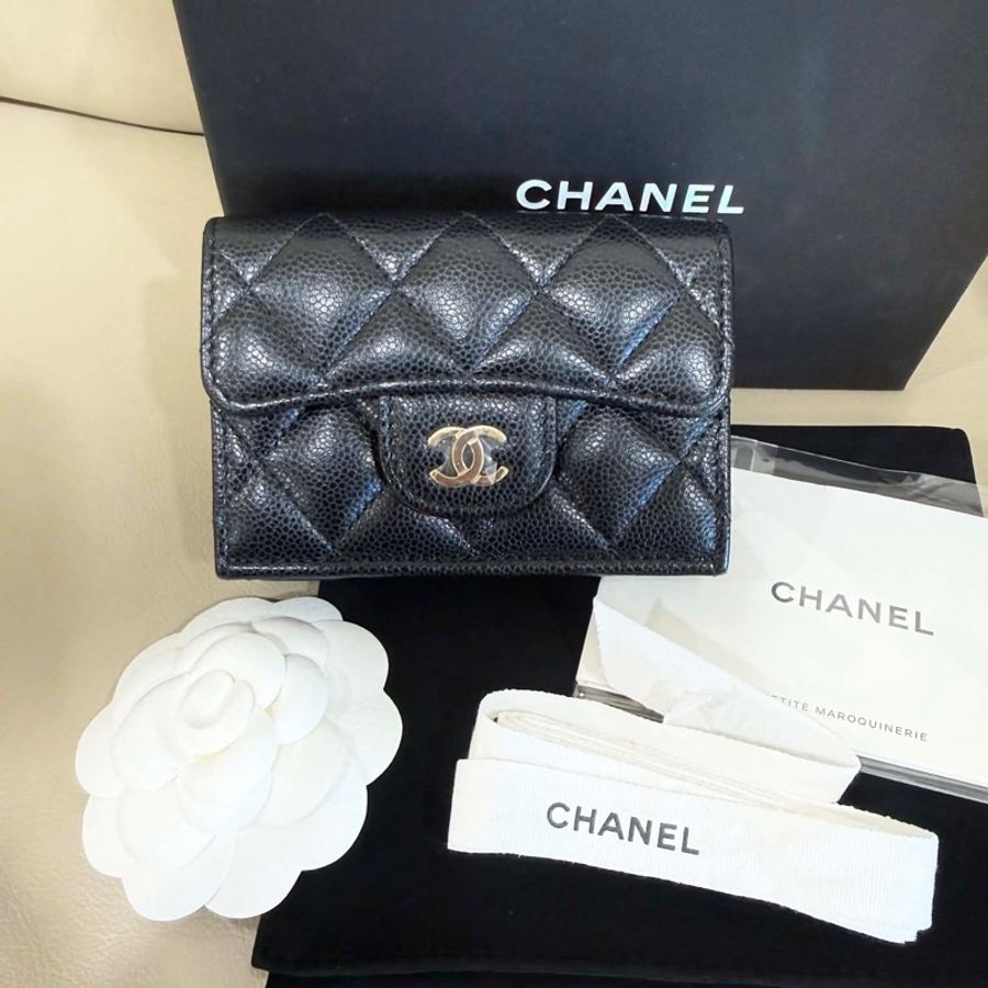 CHANEL經典CF mini荔枝牛皮三折扣式短夾 - 黑金 (晶片款)-2