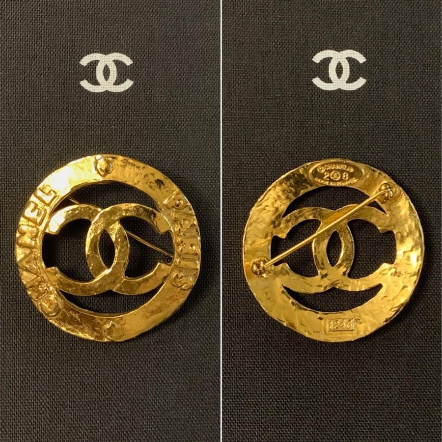 90S Chanel Vintage 24K Hollow CCLogo Pin/ Brooch 鏤空浮雕CC標誌心口針-1