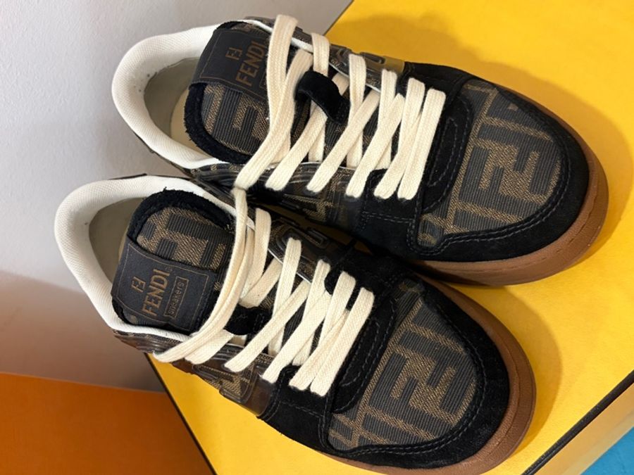 FENDI Match 黑色麂皮帆布低筒鞋 37/37.5-8