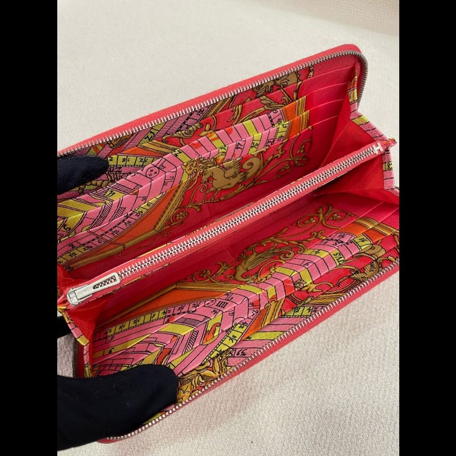 Hermes Silkin 絲巾長款錢包
顏色:桃心紅-5