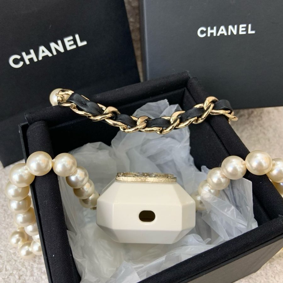 香奈兒Chanel 白金珍珠鏈條耳機盒 可斜挎或者當項鍊-2