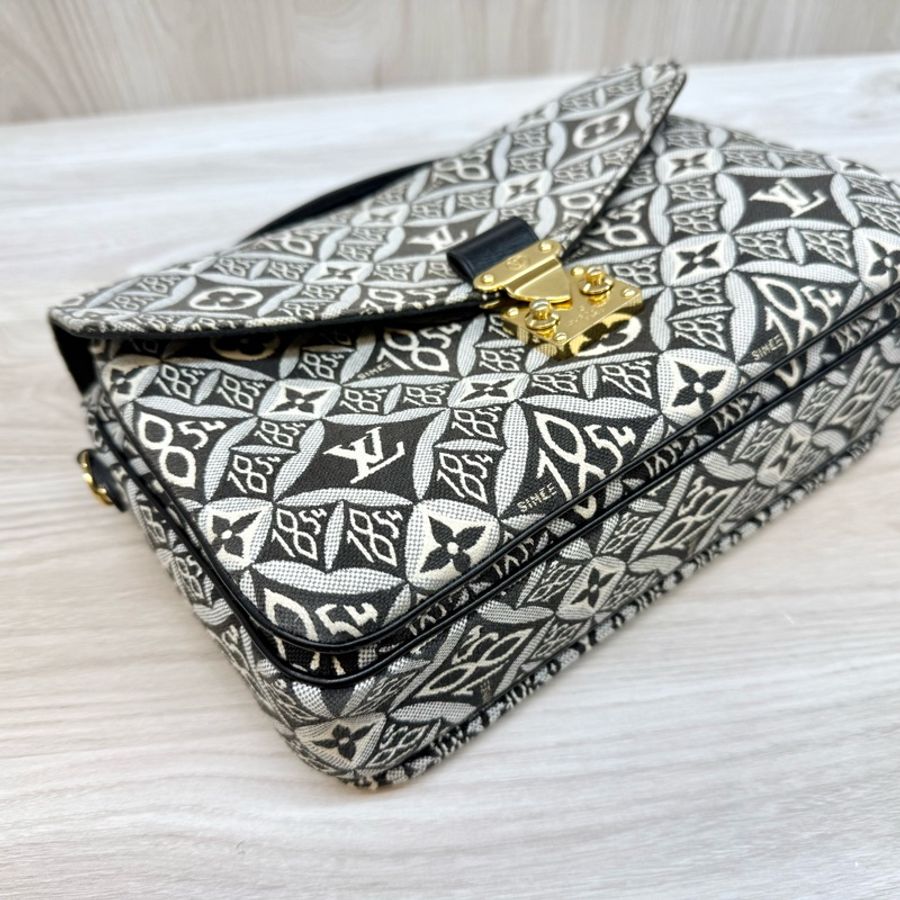 LV 復古風✨緹花布Since1854郵差包-8