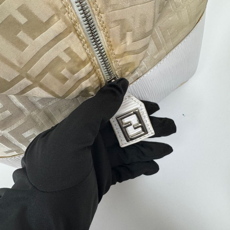 【赫蒂國際精品】Fendi 奶茶色法棍包 vintage 二手 中古-23
