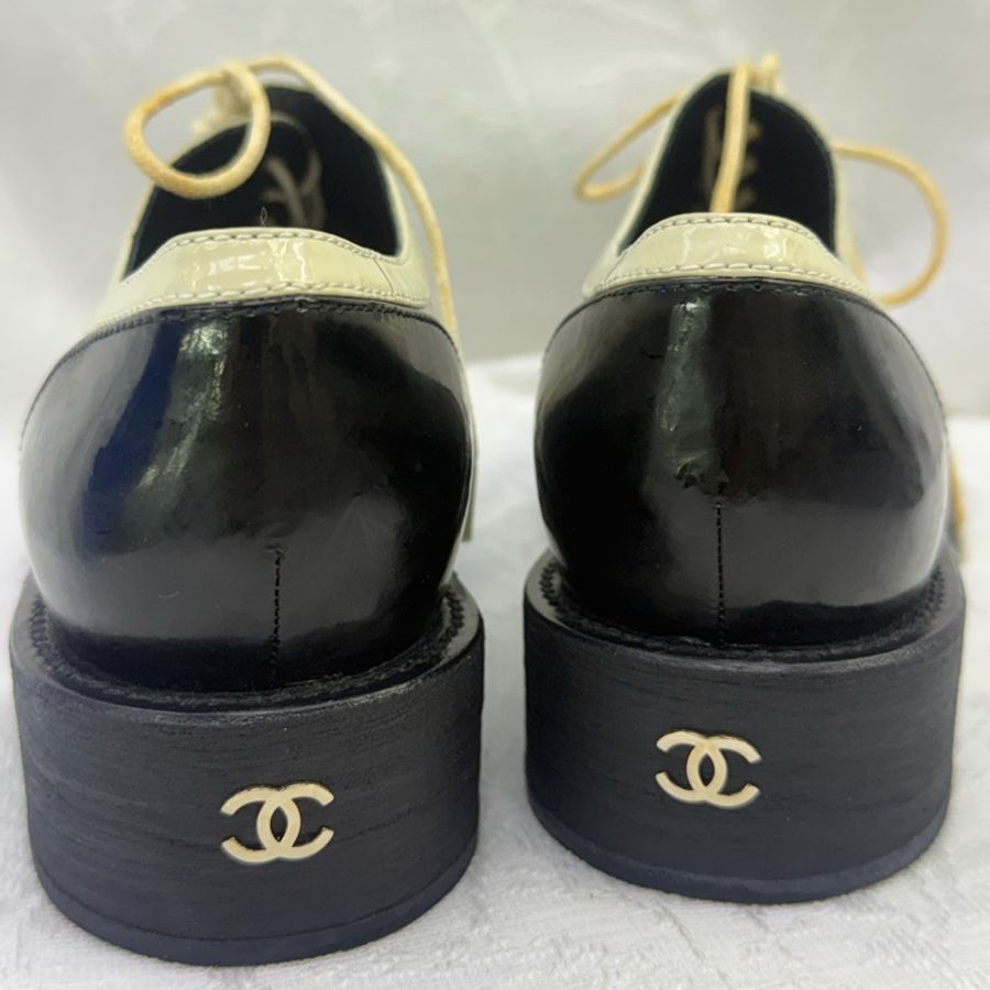 Chanel Lace Ups EU 38-9