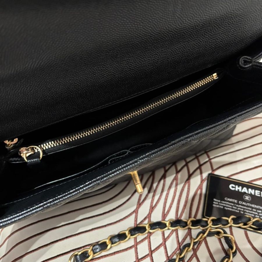 Chanel coco handle medium-6