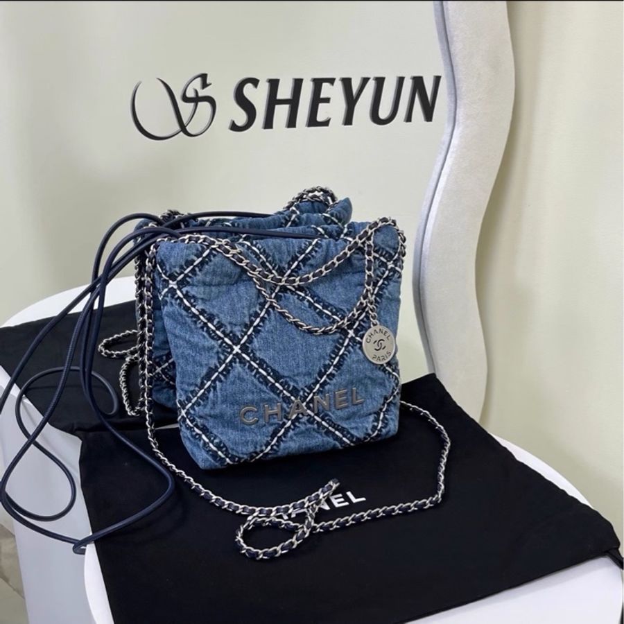 Chanel 24P 牛仔格紋22bag mini 近全新-0