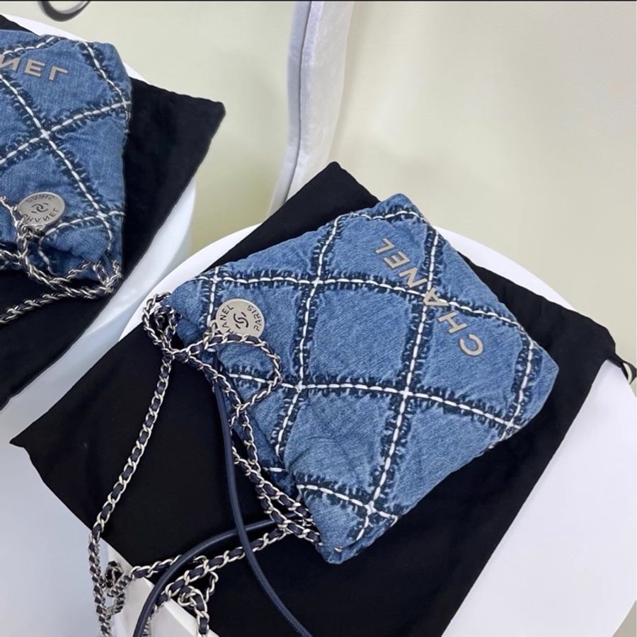 Chanel 24P 牛仔格紋22bag mini 近全新-3