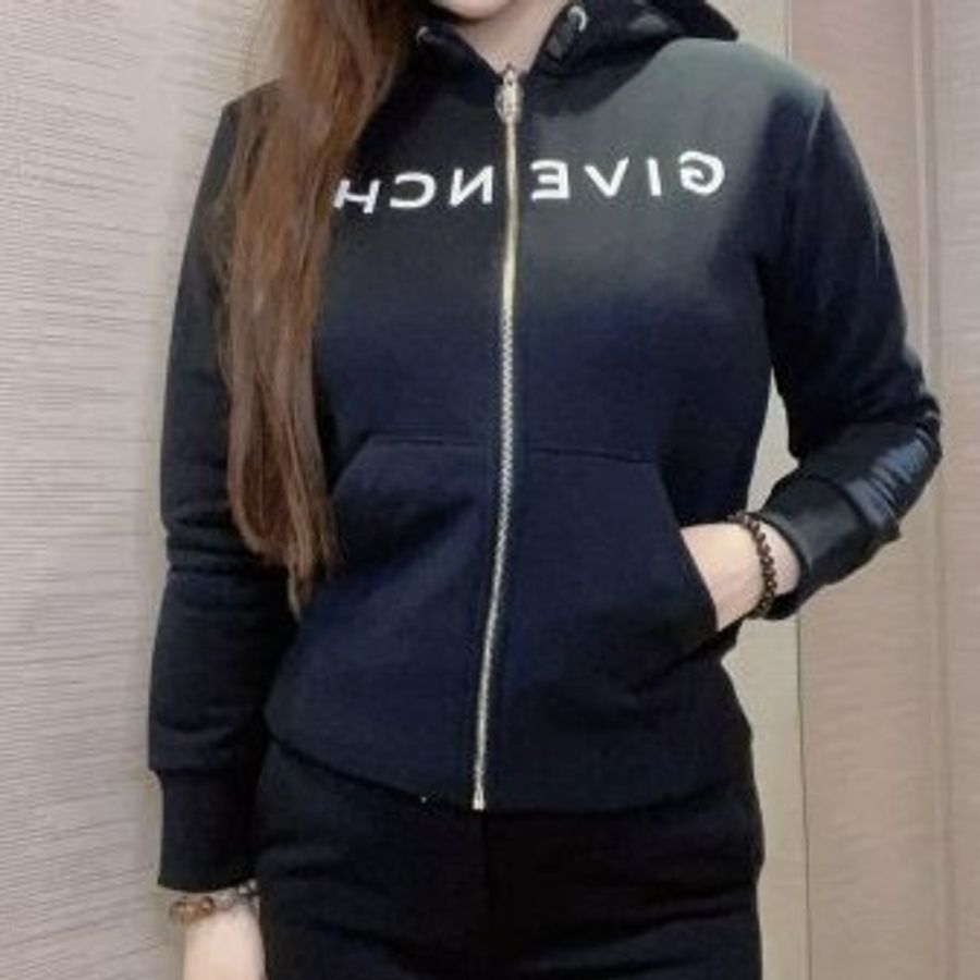 💎Han's house精品服飾💎GIVENCHY 紀梵希 LOGO 連帽 外套 現貨青年款-3