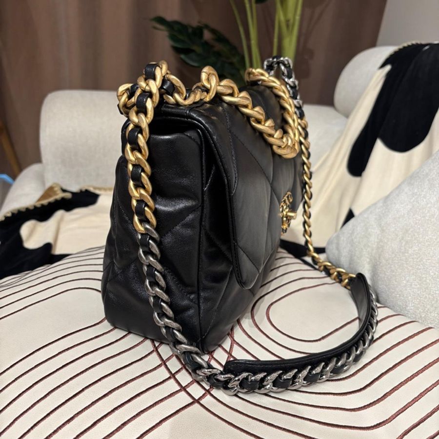 Chanel 19 Large 30cm Flap Bag 黑色-1