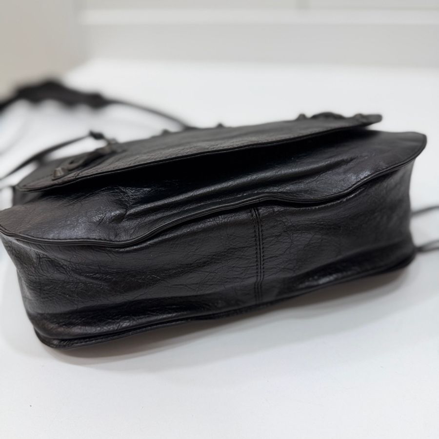 《仙闆名牌精品》Balenciaga 巴黎世家 NeoFolk 黑色 機車包 郵差包 斜背包 肩背包 側背包 手提包-7
