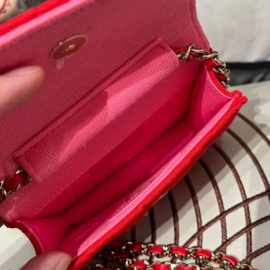 Chanel Mini Flap Bag with chain-7