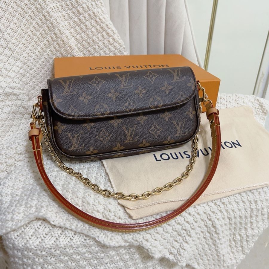 98新*LOUIS VUITTON*Wallet on Chain Ivy*專櫃價63000-0