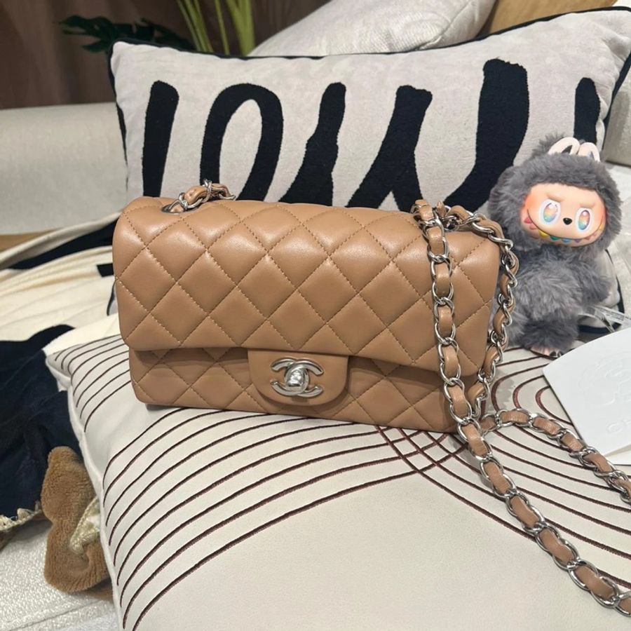 Chanel mini flap 20cm A69900 classic flap 20-0