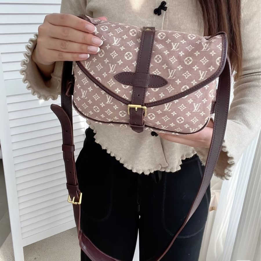 LV M40669 苺果藕粉色單寧牛仔雙子星雙馬鞍包斜背包-32