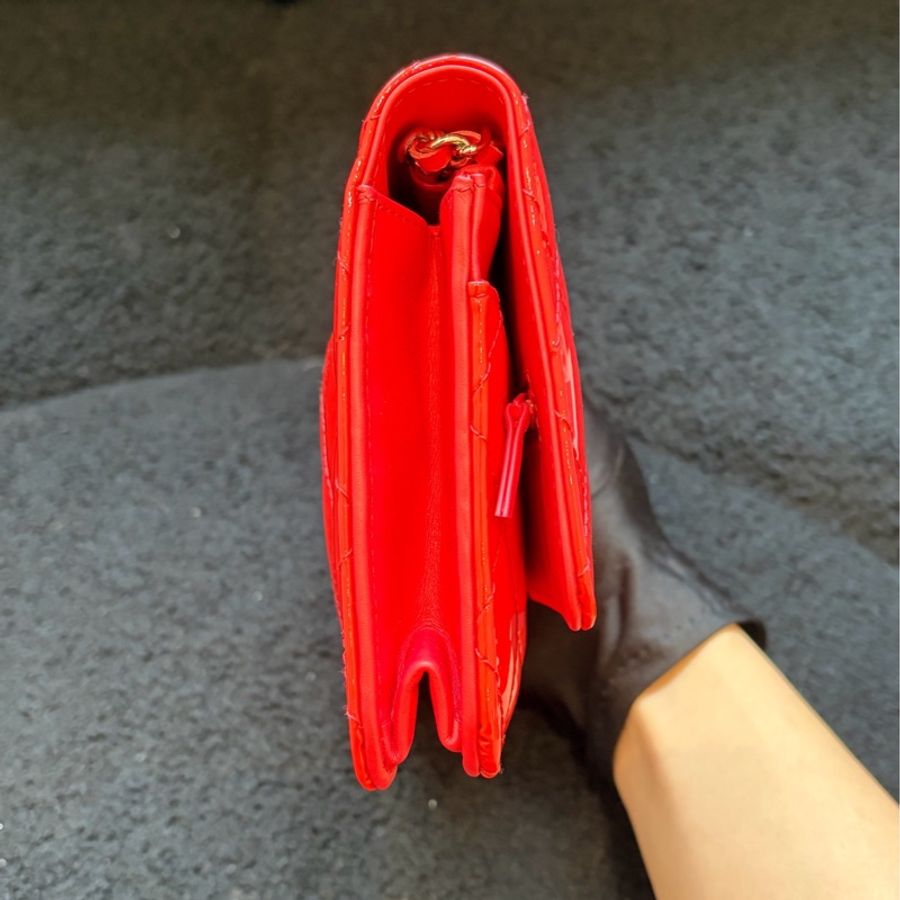 Chanel香奈兒漆皮發財woc玫紅色銀扣 中號19開經典凌格紋-4