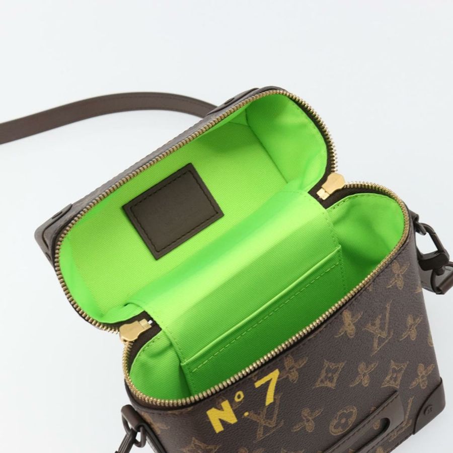 【日本直送】路易威登 Monogram 筆款 Box Trunk 單肩包 M59664 LV Auth 182968M-9