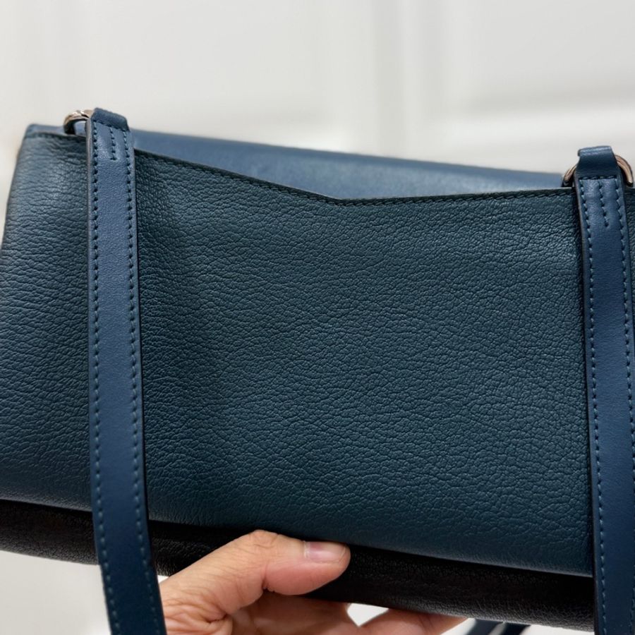 《仙闆名牌精品》GIVENCHY DUETTO 纪梵希 拼色 WOC 斜背包 肩背包 側背包-21