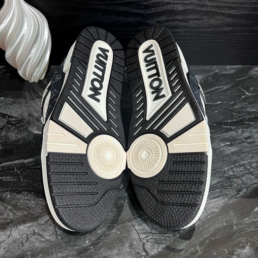 Louis Vuitton路易威登黑白牛仔Trainer板鞋 42碼99新-4