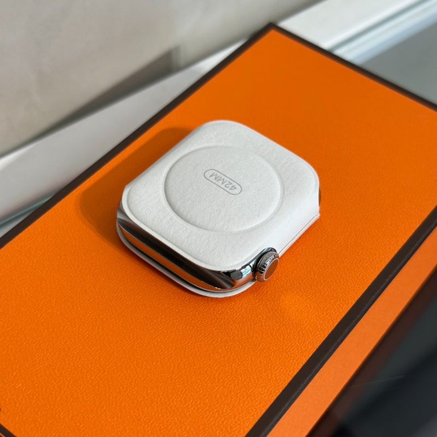 HERMES Apple Watch 11 - 42 鈦金屬+大象灰雙圈錶帶-5