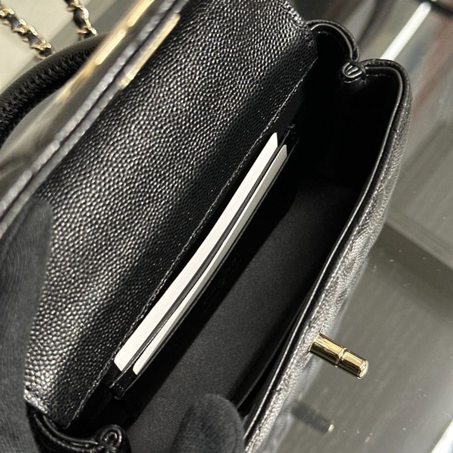 CHANEL Coco Handle - Nano黑金-7