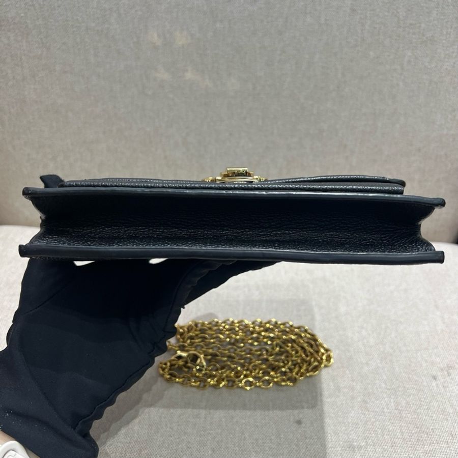 LV/路易威登 Vavin WOC 黑色牛皮壓紋鏈條包 尺寸:19.5×5×12-5