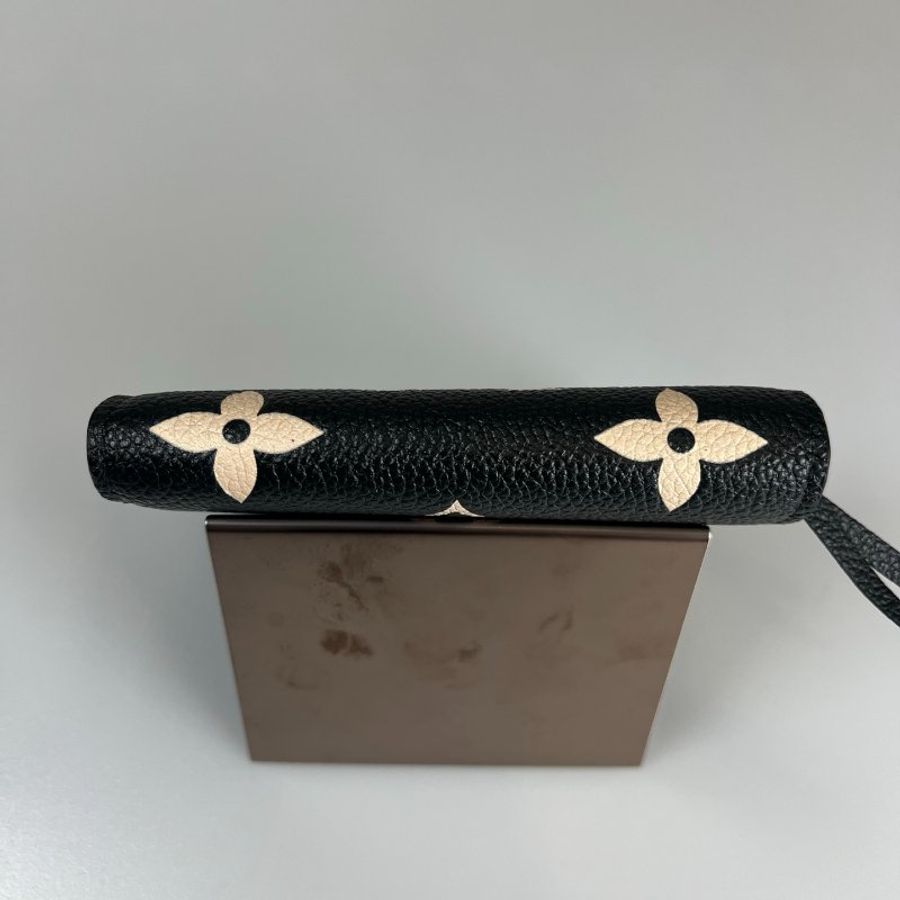 LV M80968/晶片款 黑皮革壓紋Victorine三折短夾-4