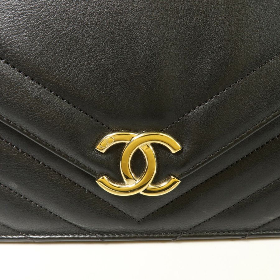 CHANEL 牛皮皮革Large Chevron Flap Bag鏈帶肩背袋-5