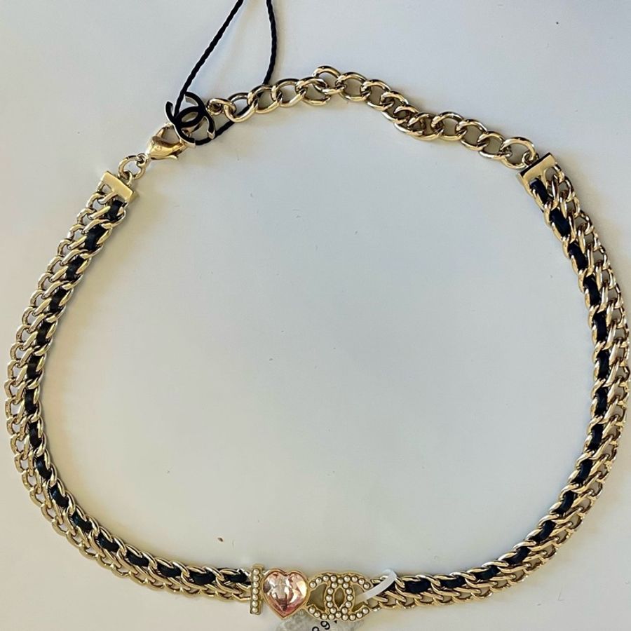 Chanel 香奈兒 22b粉色愛心皮穿鏈choker，配件盒子-1