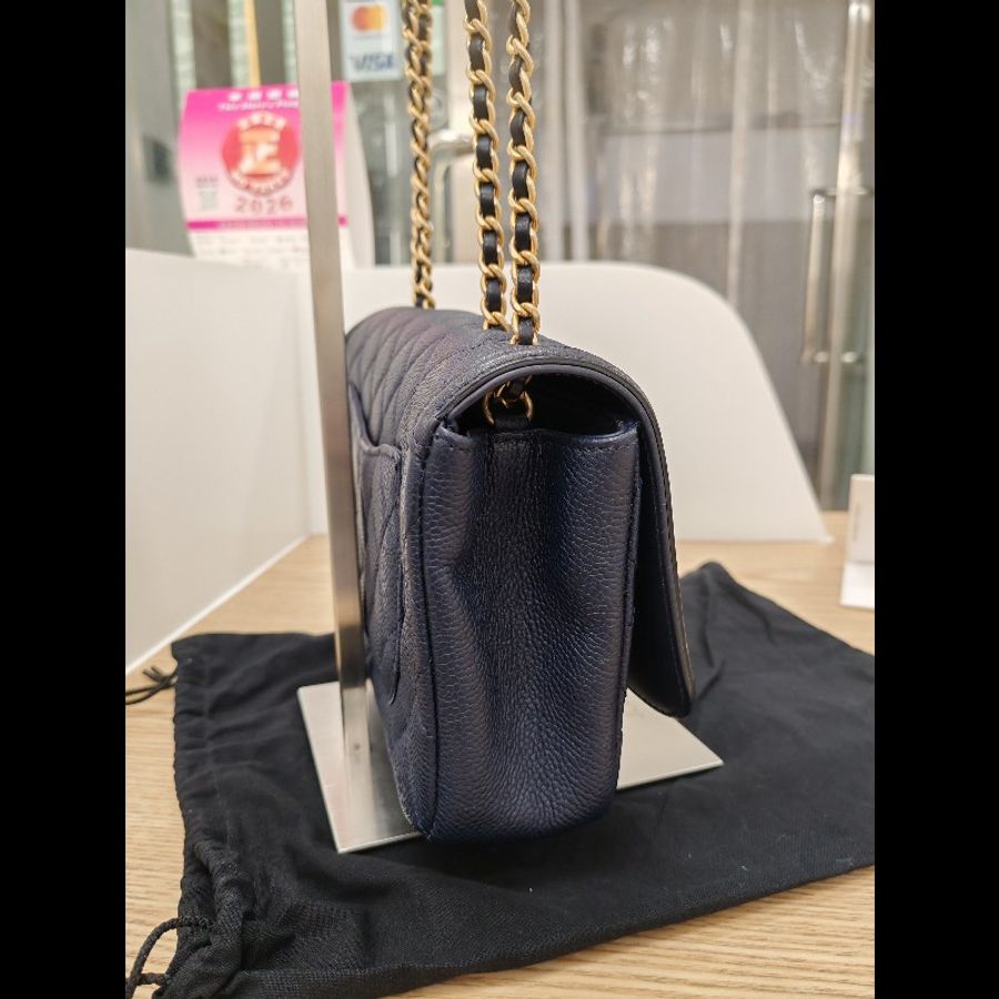 Chanel CC Filigree Flap Bag-4