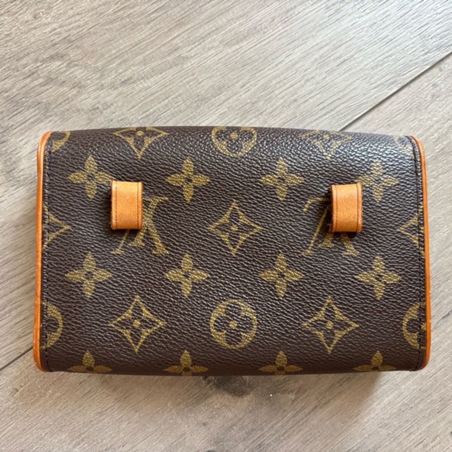 Louis Vuitton 櫃姐腰包 胸包 小廢包 XS (可議價)-6
