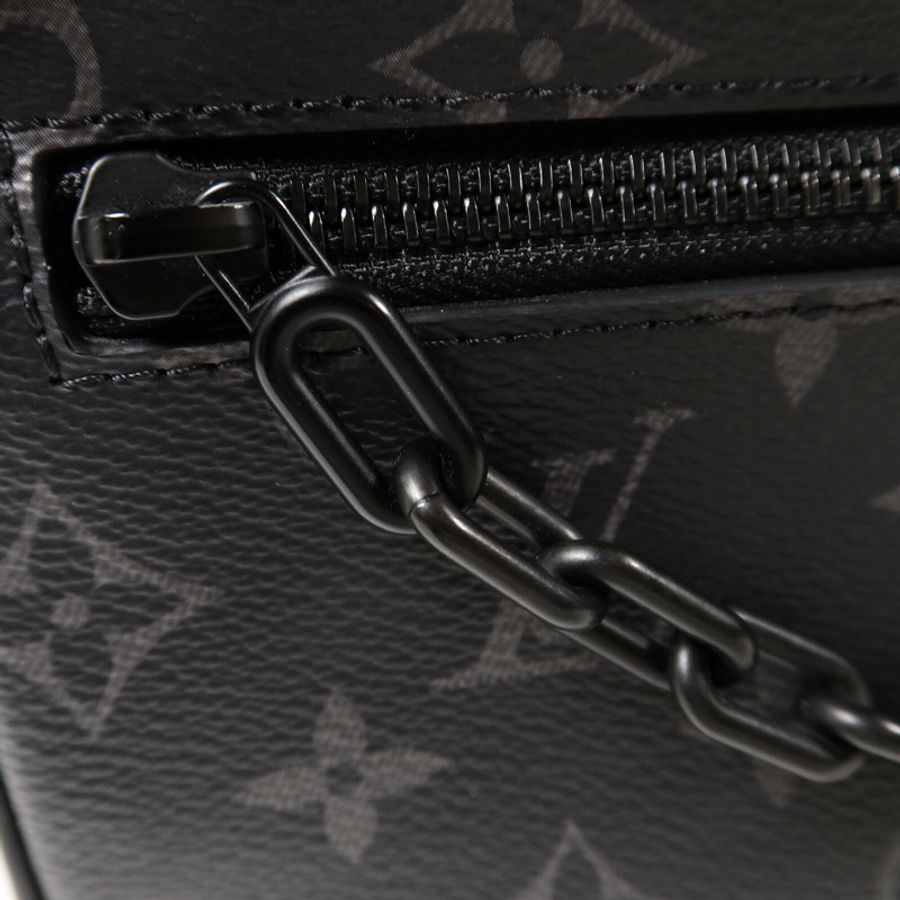 LOUIS VUITTON Monogram Eclipse Mini Soft Trunk肩背袋-5