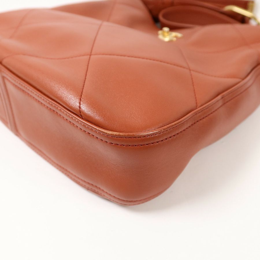 CHANEL 牛皮皮革Hobo Bag手挽肩背兩用袋-11