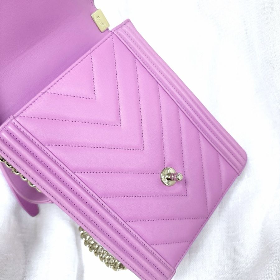 Chanel Vertical Boy Chevron-5