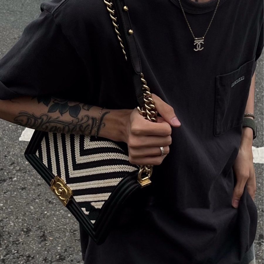 香奈兒/chanel leboy中號 單肩斜挎鏈條包 黑白拼色 金扣 毛呢拼牛皮 V紋 23開-8