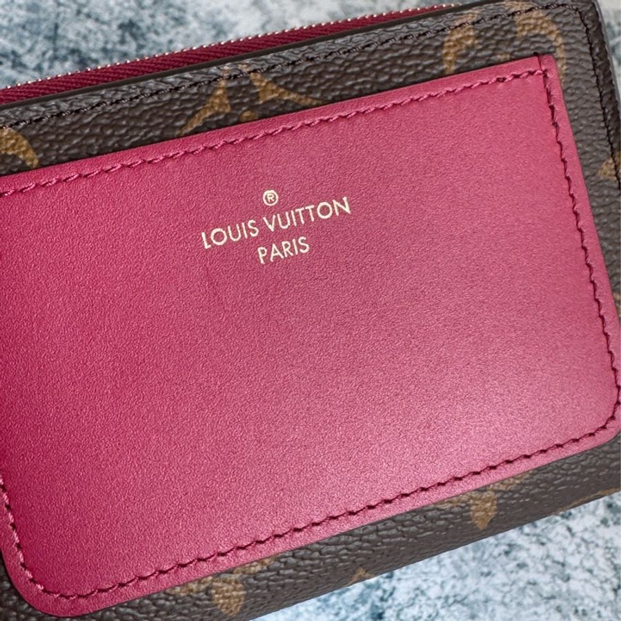 LV M82377花紋/桃紅釦式短夾-8