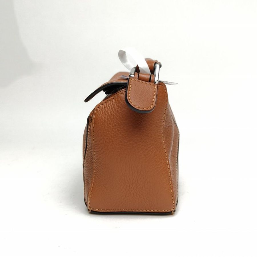 LOEWE Puzzle18几何包迷你MINI棕色牛皮肩背包-1