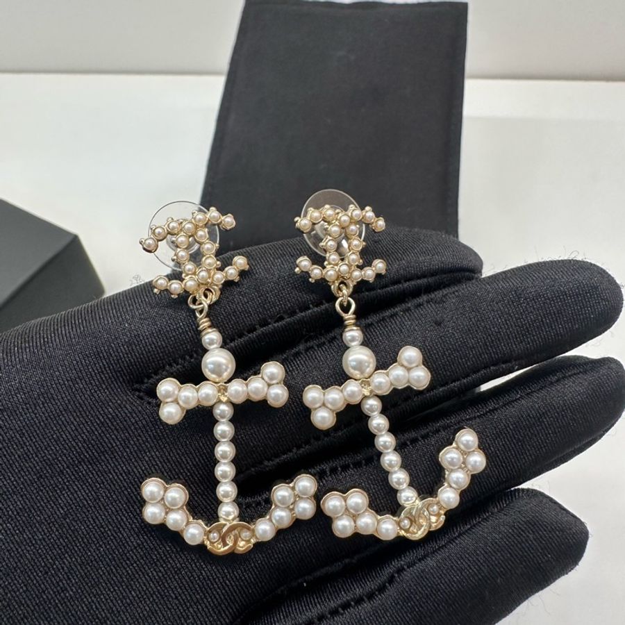 Chanel香奈兒漢堡系列 雙C航海標船舵珍珠耳釘耳環。-1