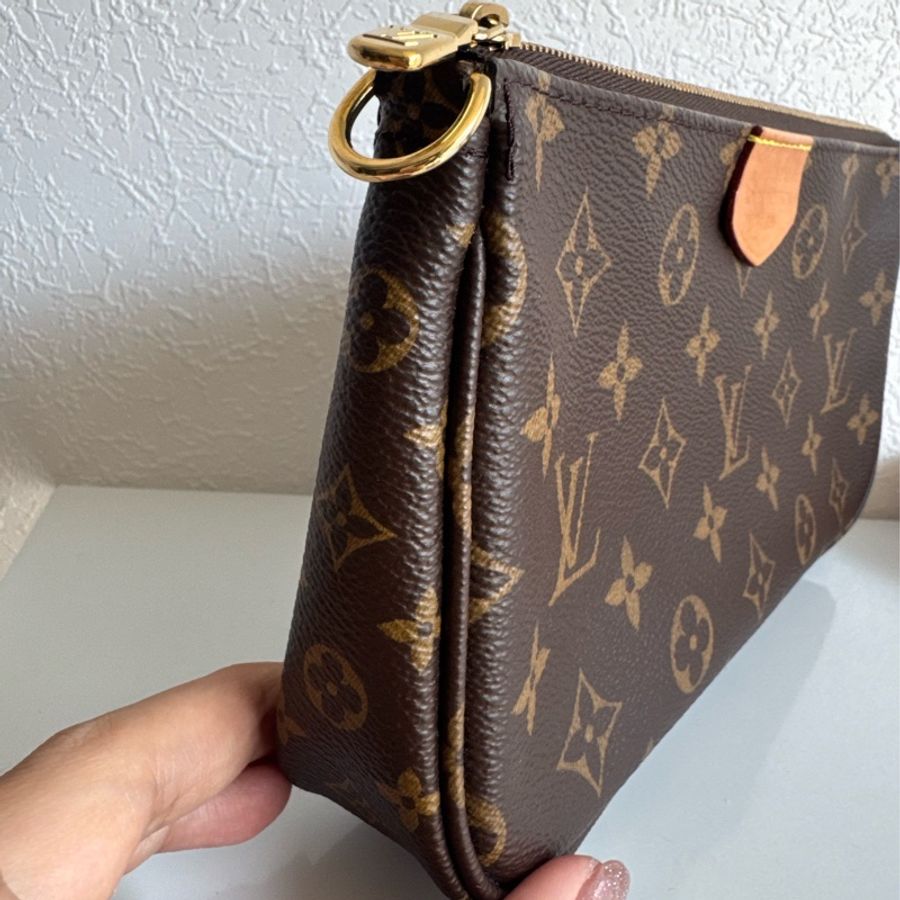LV M44840粉色寬背帶五合一🎀-18