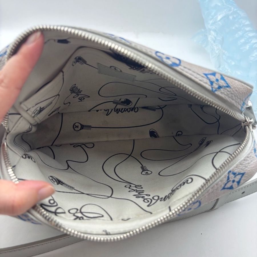 love Vuitton 路易威登 nil漸變灰彩虹炫彩郵差包 芯片款-8