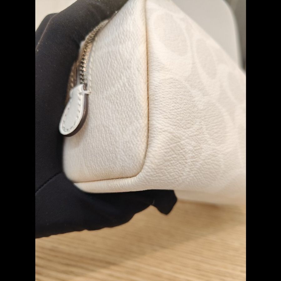 COACH 列車印花化妝包-7