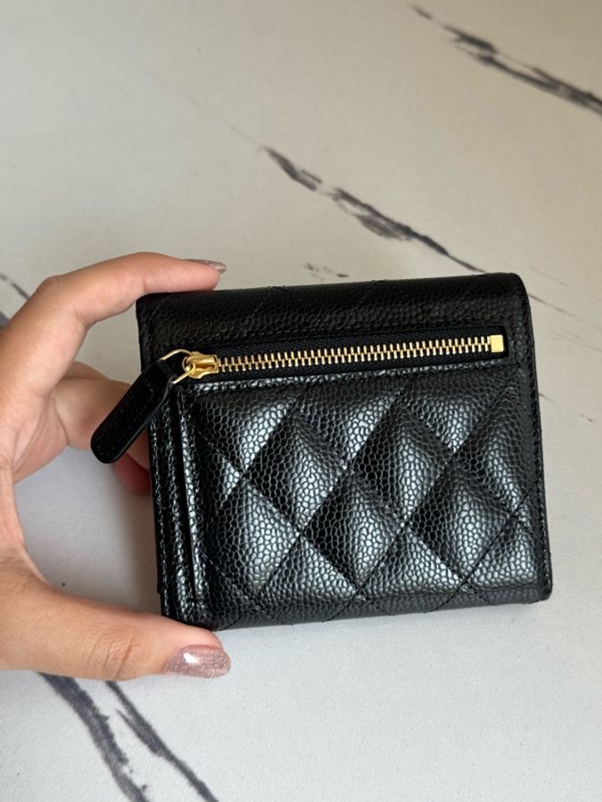 Chanel 黑荔枝金雙C釦式三折短夾💕-6