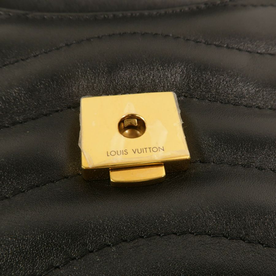 LOUIS VUITTON 牛皮皮革New Wave Hold Me手挽肩背兩用袋-9