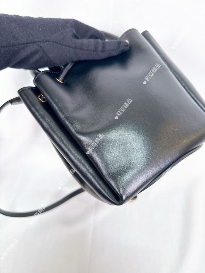 莉亞精品♡ Burberry TB黑金小水桶 二手美包-10