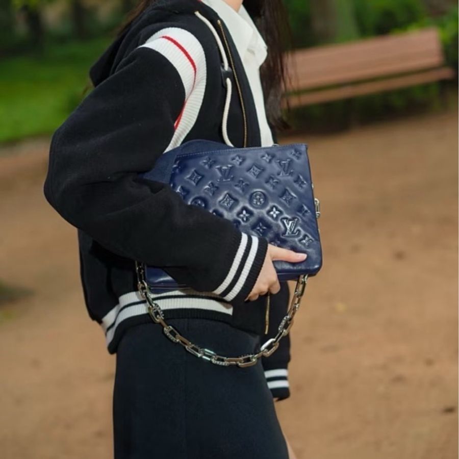 莉亞精品♡LV M20379 Coussin PM深藍黑壓紋斜背包 二手-2