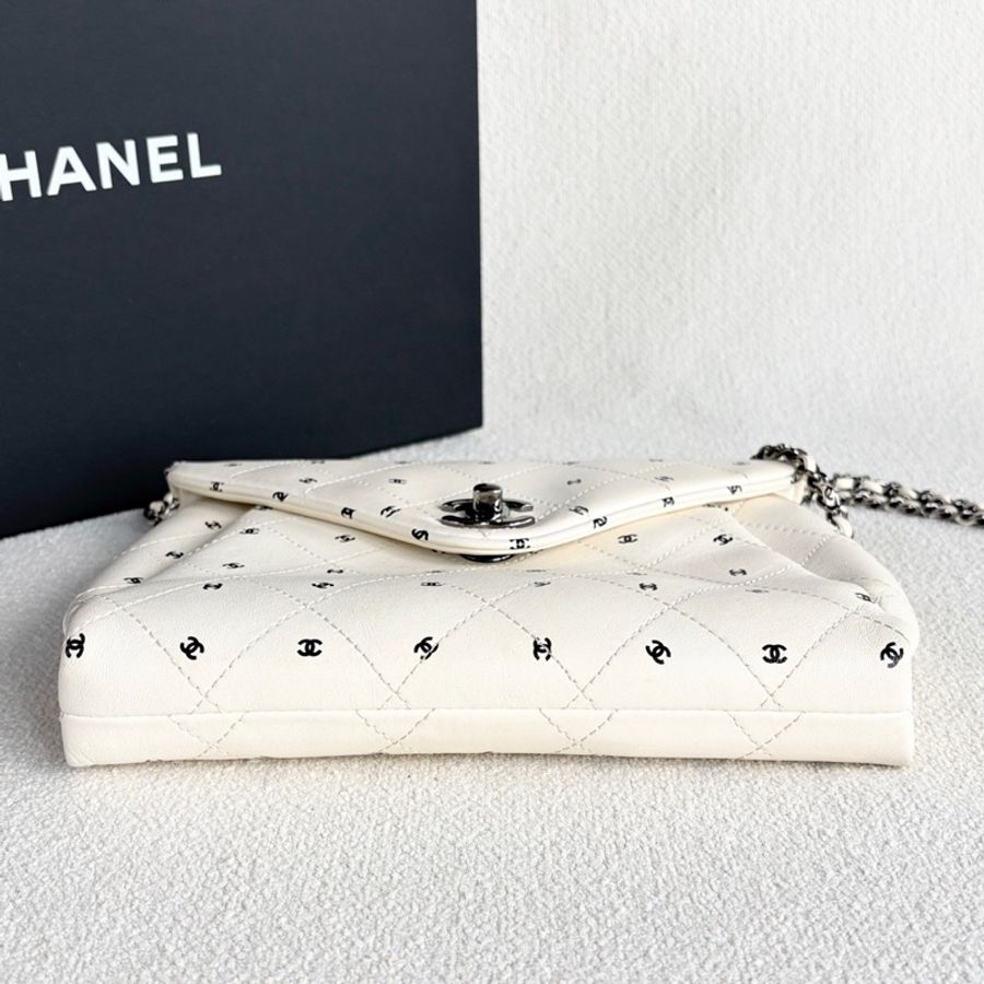 Chanel香奈兒白銀小logo信封包 芯片款-3