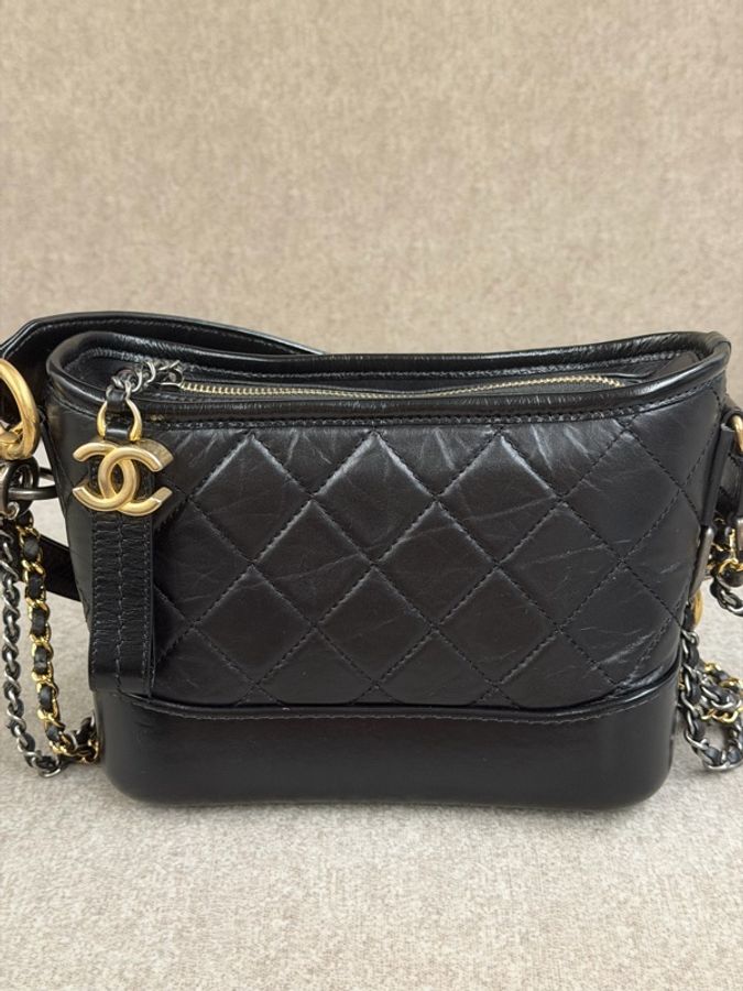 Chanel Gabrielle Hobo 黑金手把流浪包放~小號-1