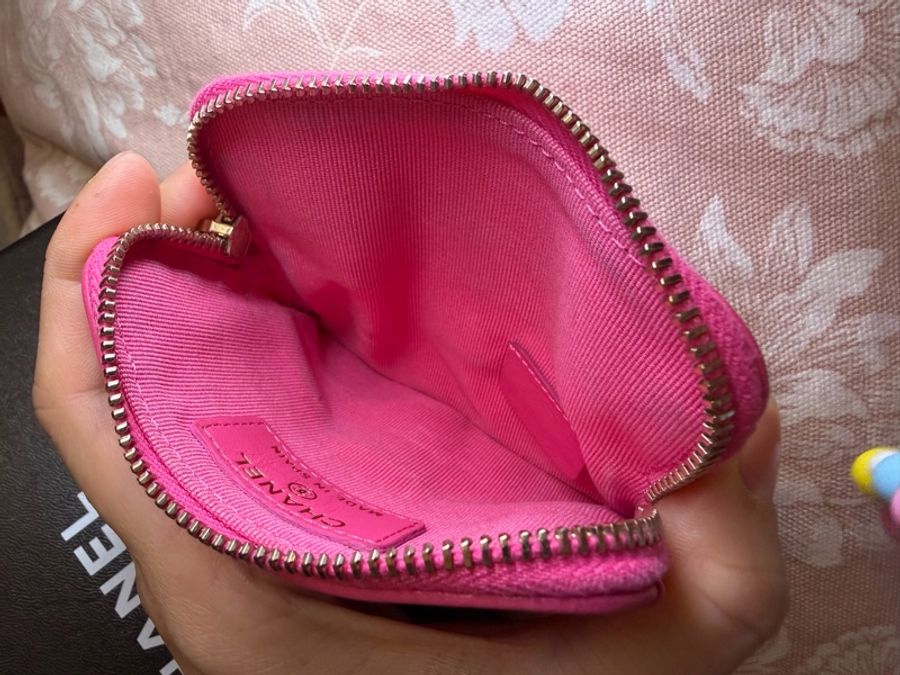 香奈兒 櫻花粉 芭比粉 零錢 吐司包 短夾 多用途錢包 卡包 chanel 19 pink Quilted Chanel 19 Zip Card Holder Wallet Pink-14