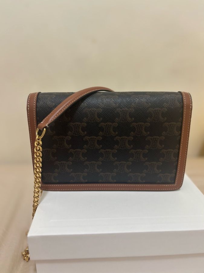 Celine woc包 （9.9新 臺北101購買）-1